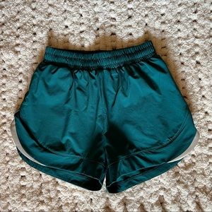 Alphalete Stride Shorts
